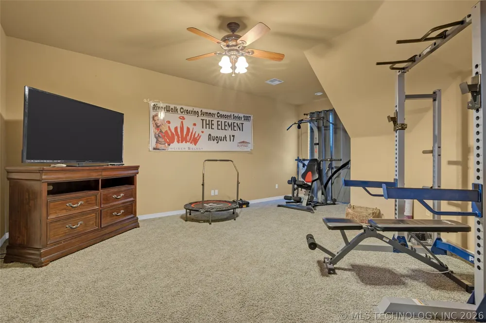 412 W Sunset Court Catoosa, OK 74015