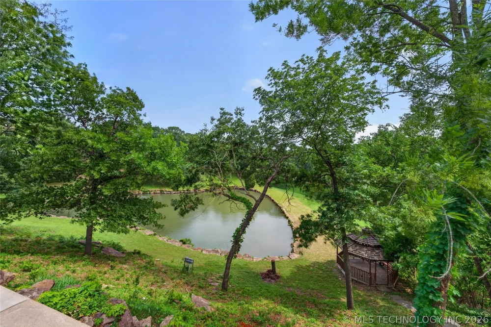 412 W Sunset Court Catoosa, OK 74015