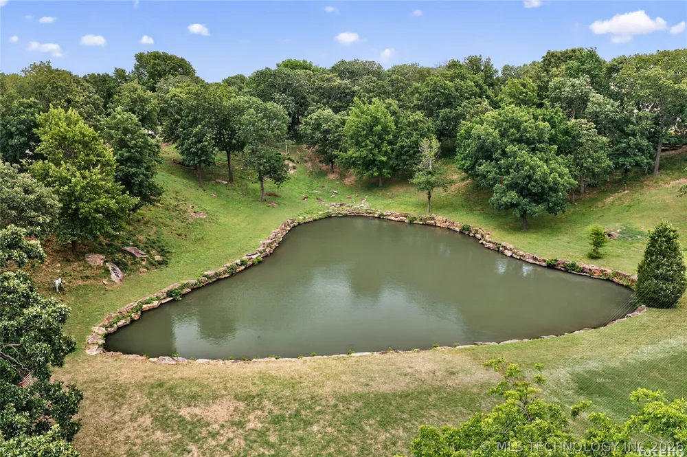 412 W Sunset Court Catoosa, OK 74015