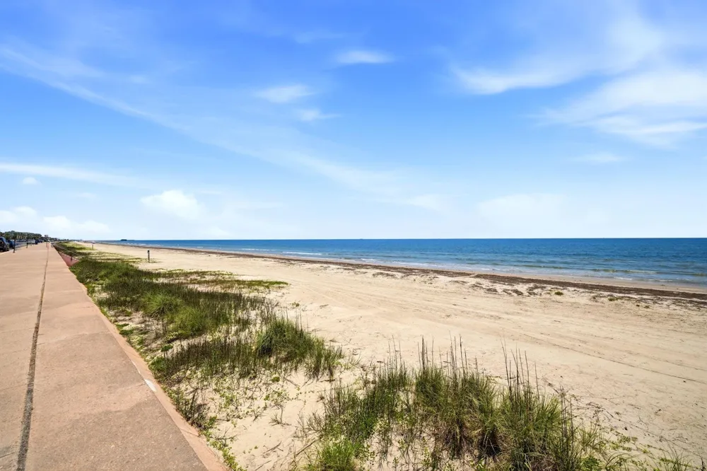 7700 Seawall Boulevard #501 Galveston, TX 77551