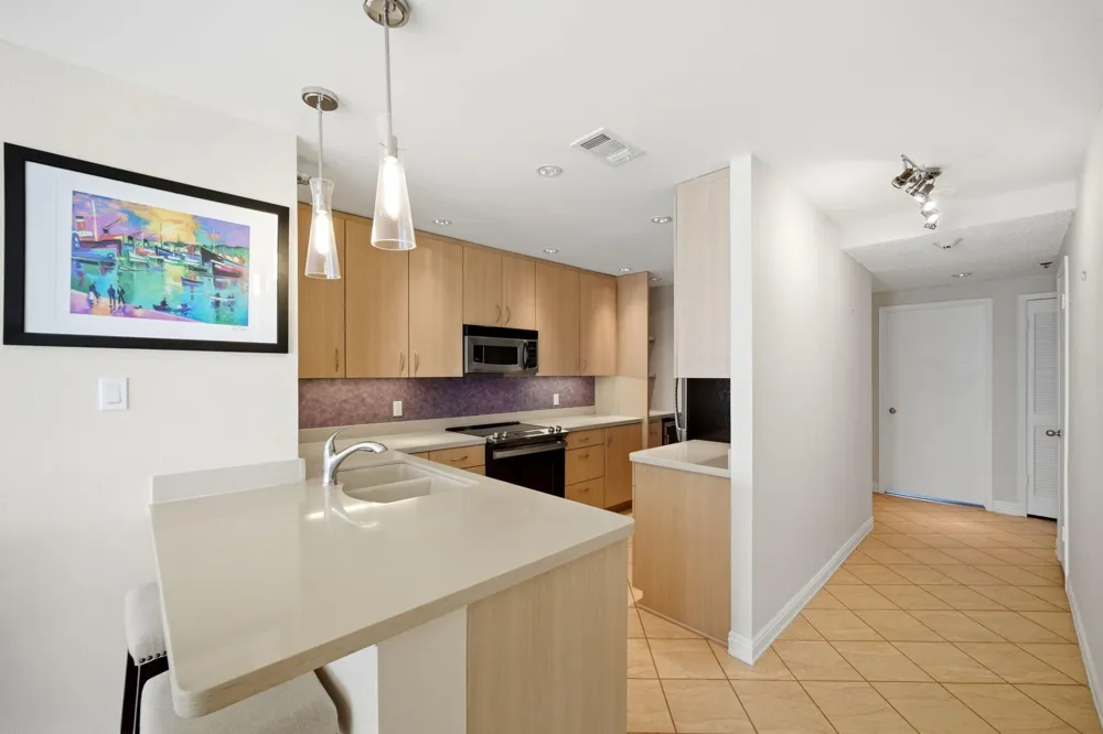 7700 Seawall Boulevard #501 Galveston, TX 77551