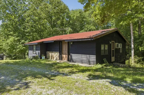 710 Shine Ln