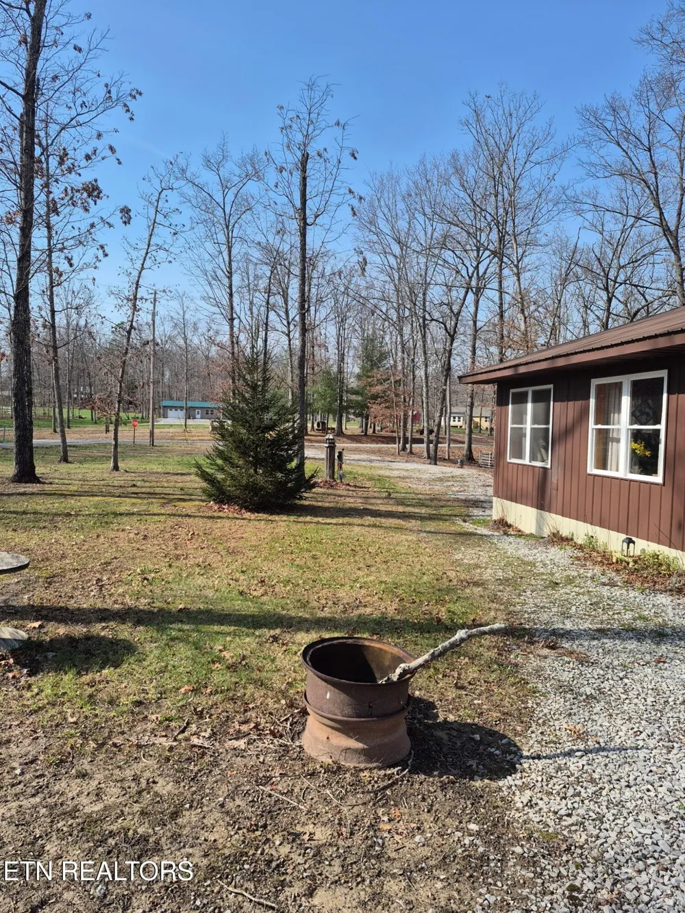 101 Ridgepoint Rd Jamestown, TN 38556