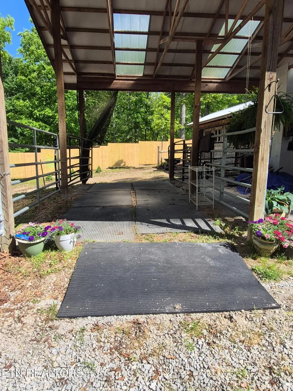 101 Ridgepoint Rd Jamestown, TN 38556