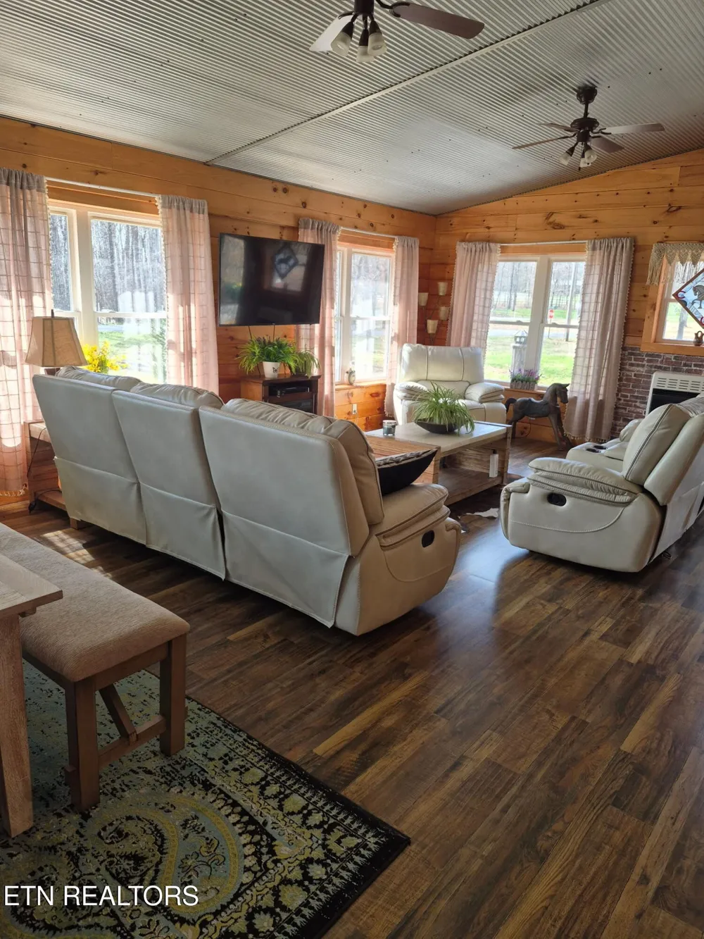 101 Ridgepoint Rd Jamestown, TN 38556