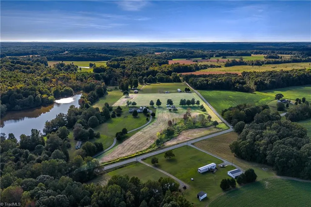 5848 Coble Church Road Liberty, NC 27298