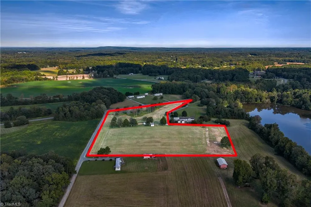 5848 Coble Church Road Liberty, NC 27298