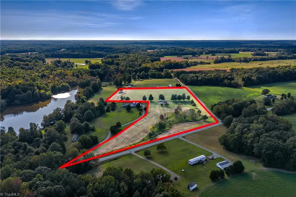 5848 Coble Church Road Liberty, NC 27298