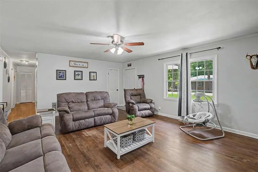 98 James Street Tallapoosa, GA 30176