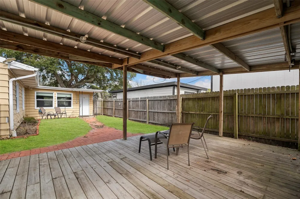 115 Marlin Avenue Galveston, TX 77550