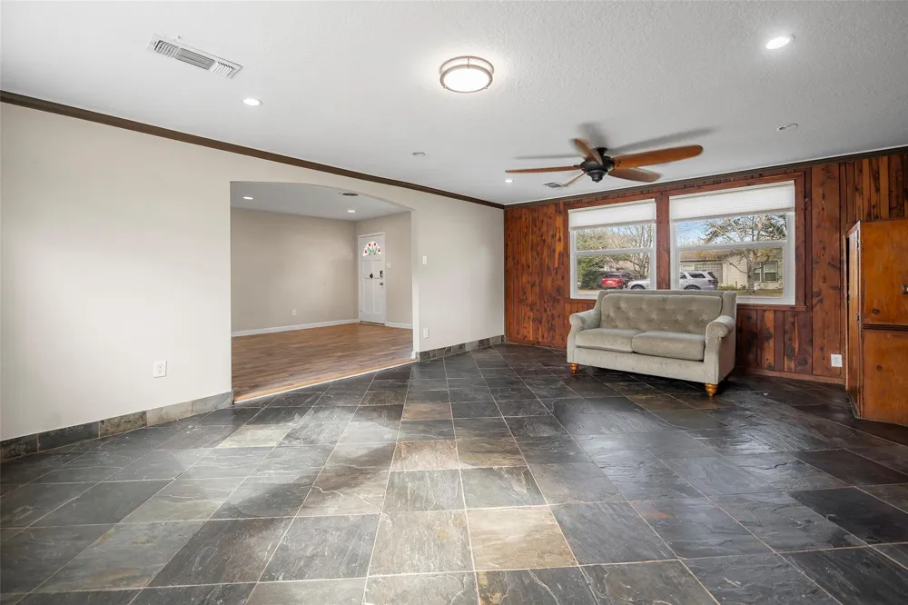 115 Marlin Avenue Galveston, TX 77550