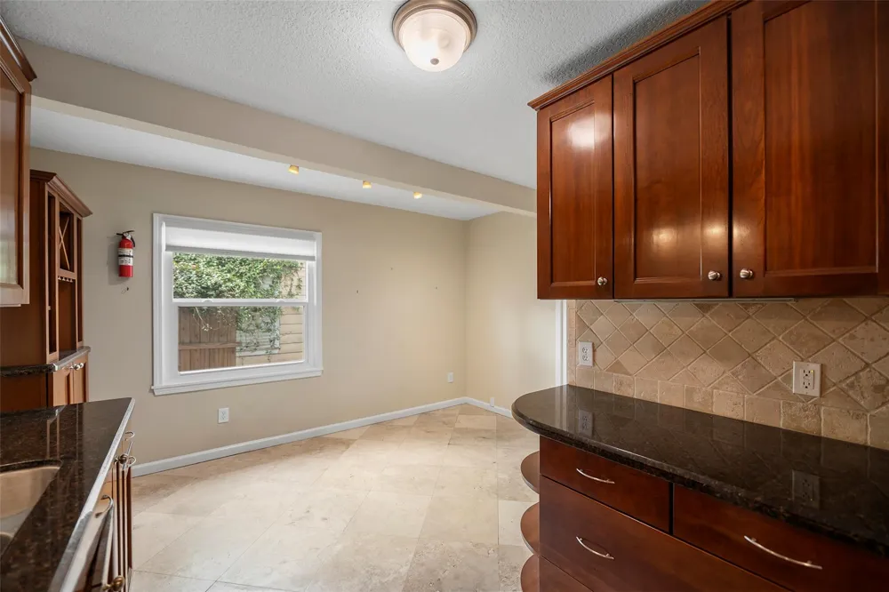 115 Marlin Avenue Galveston, TX 77550