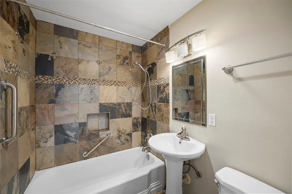 115 Marlin Avenue Galveston, TX 77550