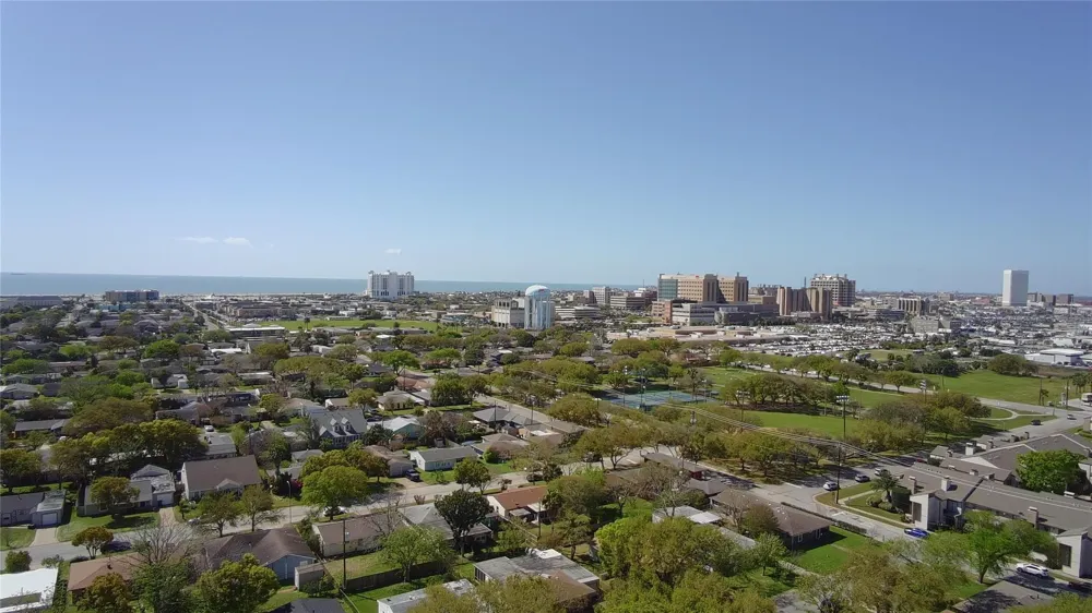 115 Marlin Avenue Galveston, TX 77550