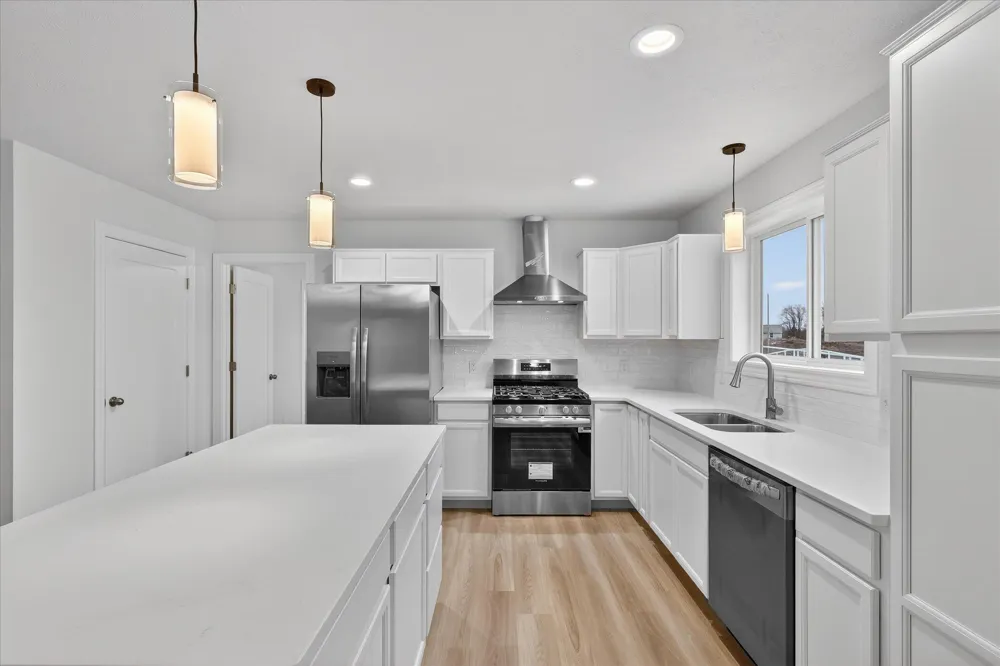 10555 68th Street SE Alto, MI 49302