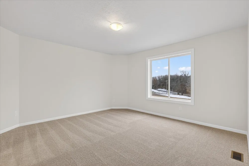 10555 68th Street SE Alto, MI 49302