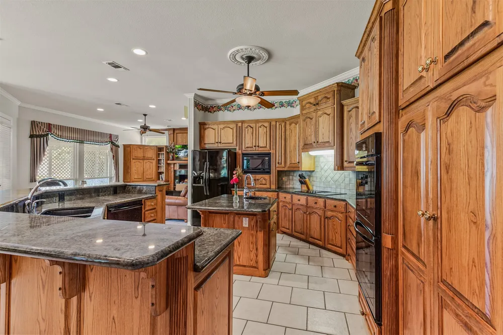 3107 Harris Street Gainesville, TX 76240