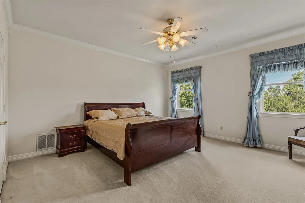3107 Harris Street Gainesville, TX 76240