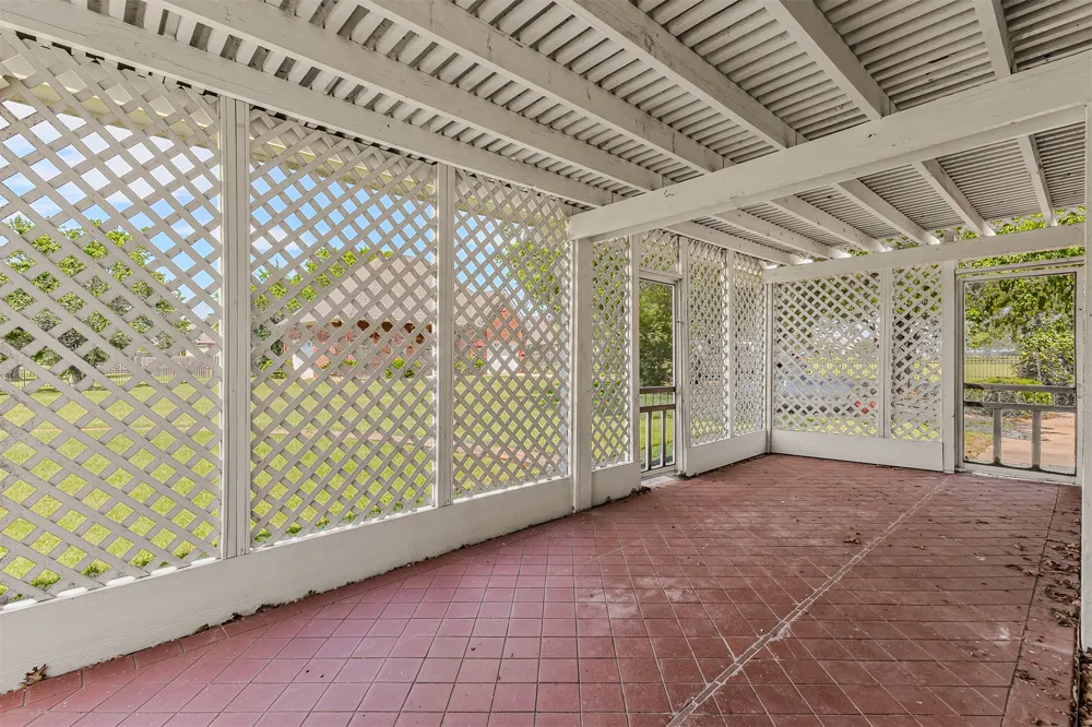 3107 Harris Street Gainesville, TX 76240