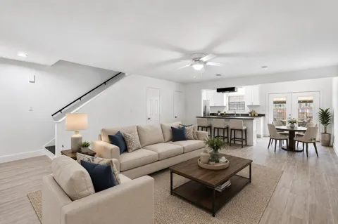 1011 Hamblen Road #205
