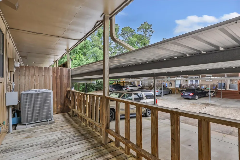 1011 Hamblen Road #205 Kingwood, TX 77339