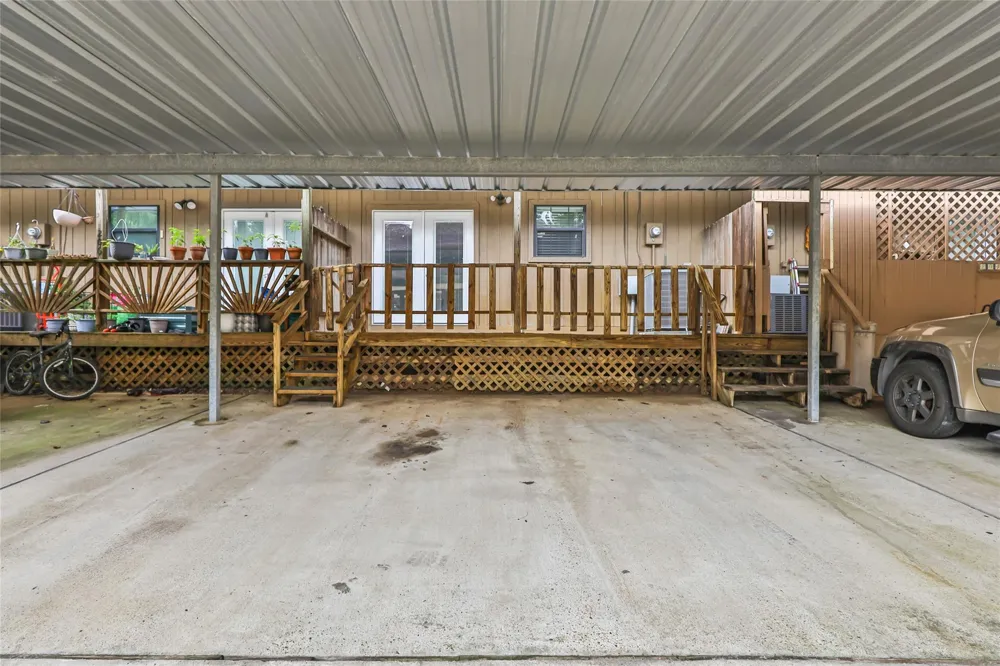 1011 Hamblen Road #205 Kingwood, TX 77339