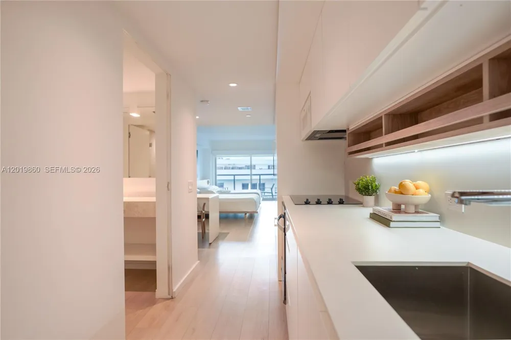 10250 Collins Avenue #407 Bal Harbour, FL 33154