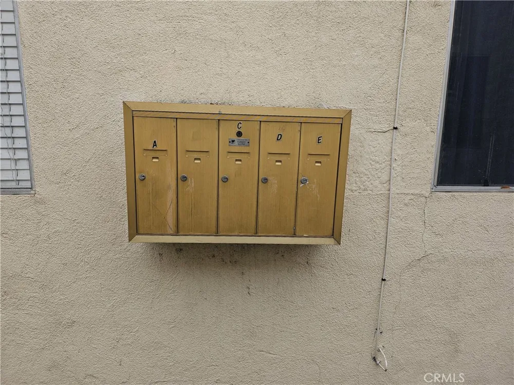 2815 Orchard Place South Gate, CA 90280