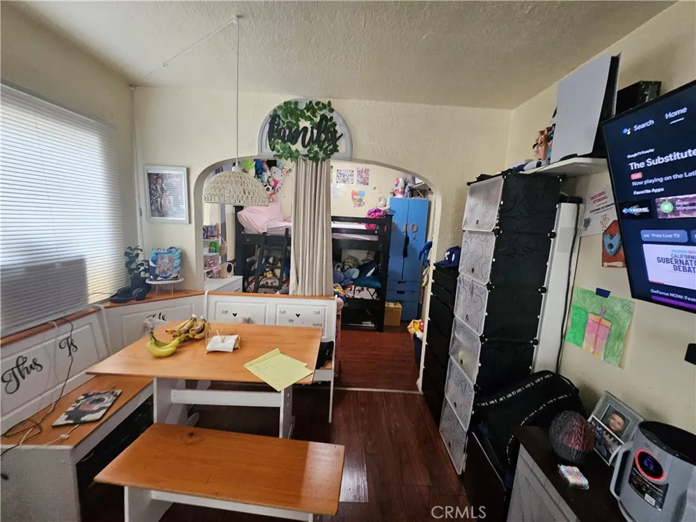 2815 Orchard Place South Gate, CA 90280