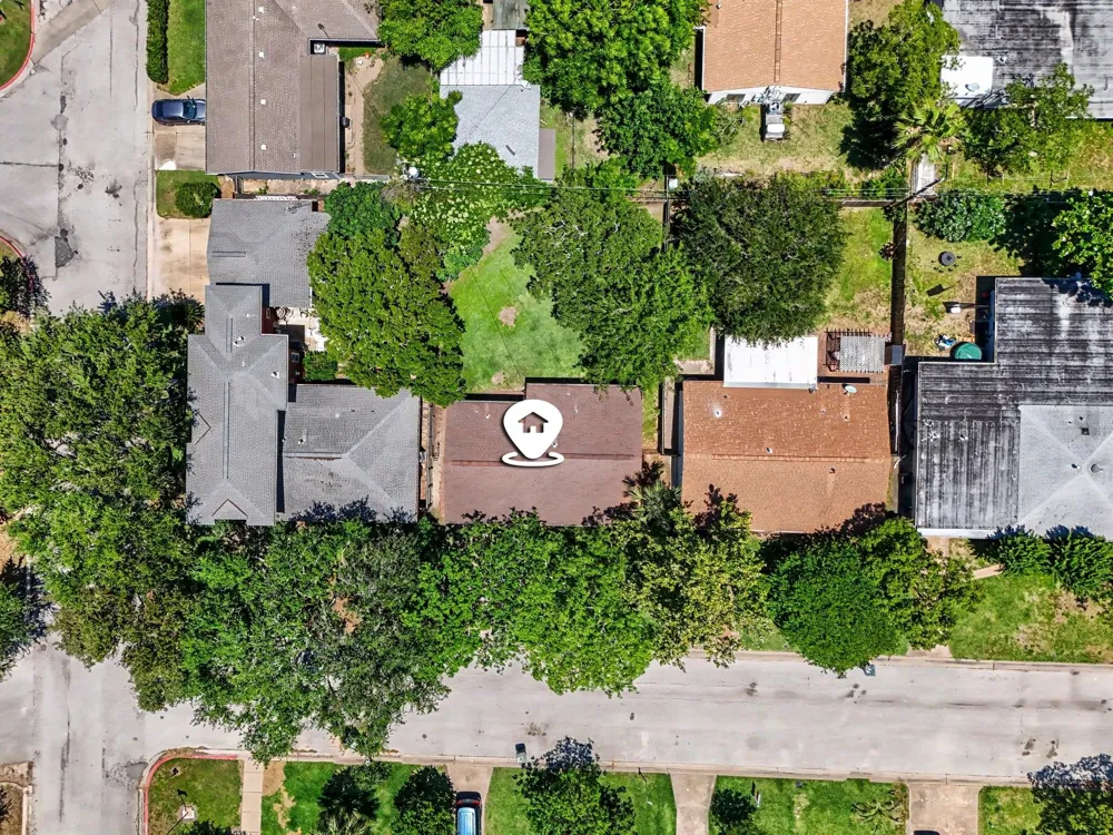 126 Bonita Avenue Galveston, TX 77550