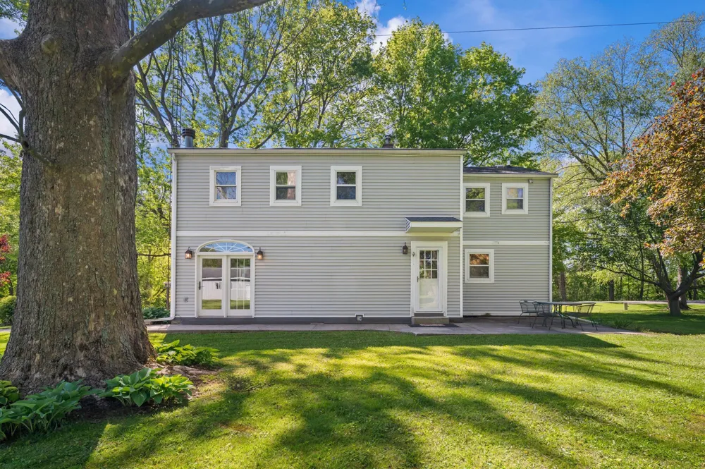 8498 Lake Road Berrien Center, MI 49102