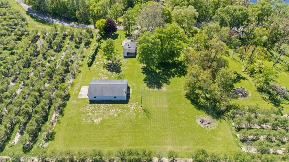 8498 Lake Road Berrien Center, MI 49102