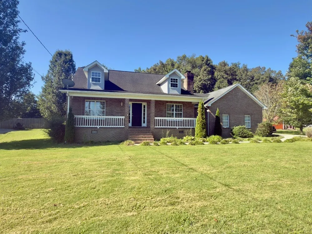 90 Heather Hts Bradyville, TN 37026