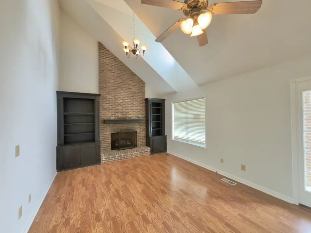 90 Heather Hts Bradyville, TN 37026