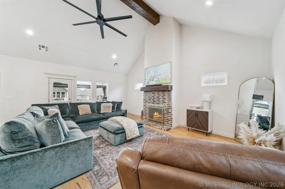 2888 Front Road Catoosa, OK 74015