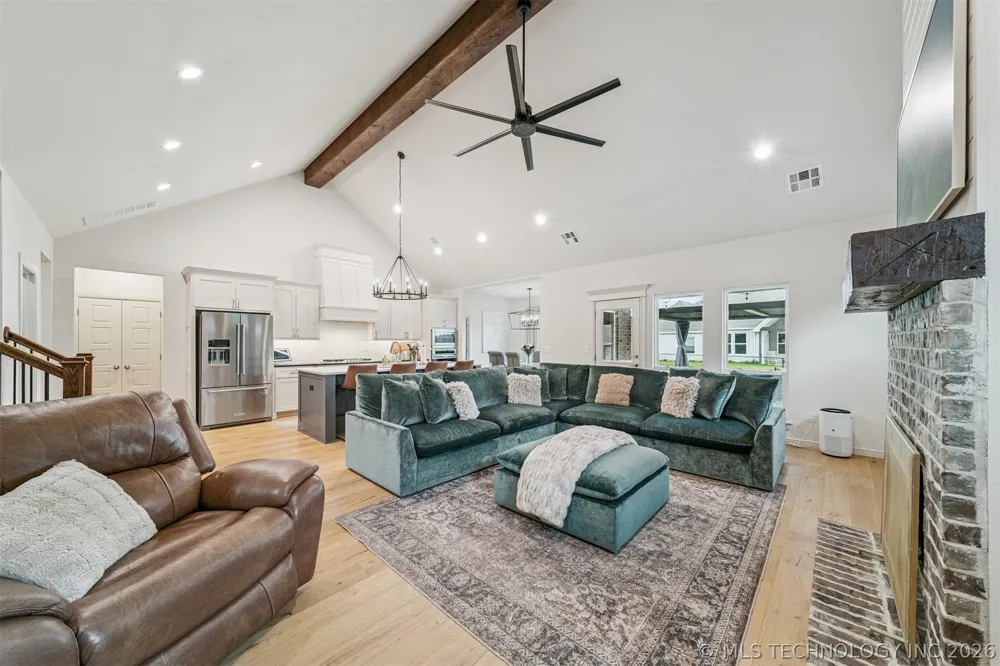 2888 Front Road Catoosa, OK 74015