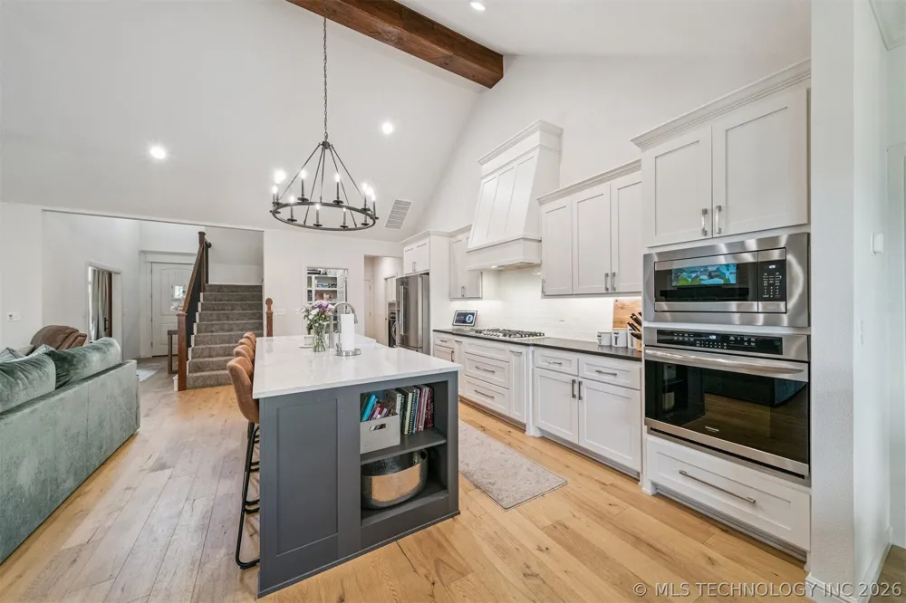 2888 Front Road Catoosa, OK 74015