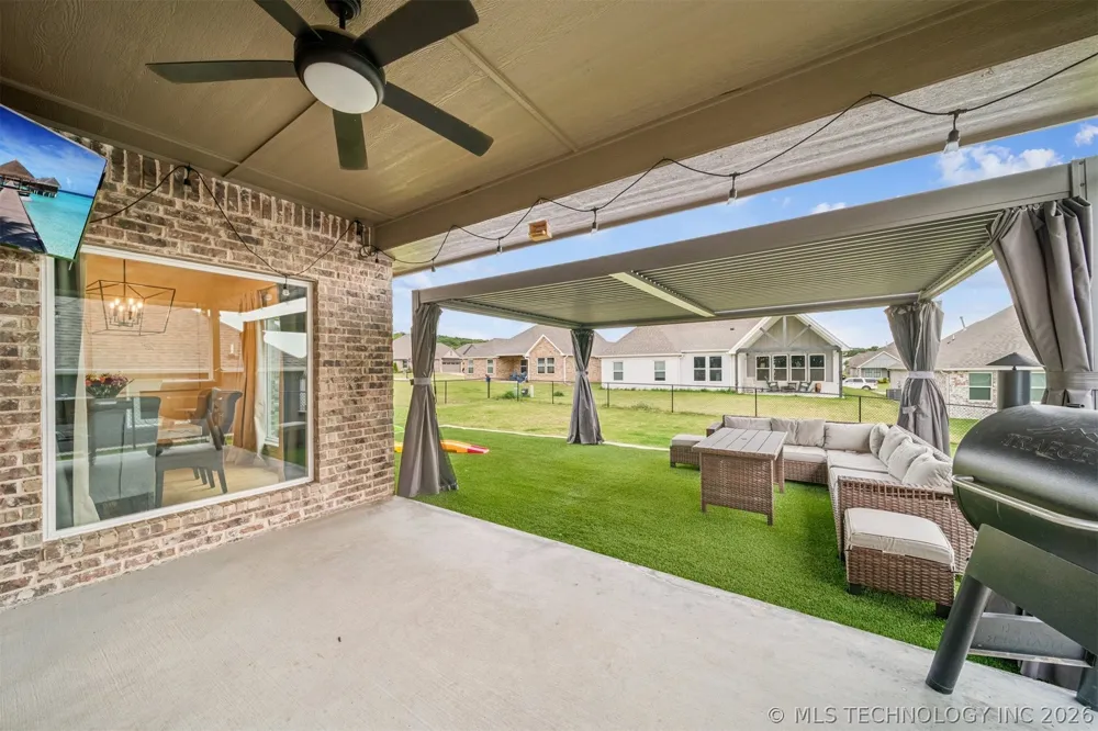 2888 Front Road Catoosa, OK 74015