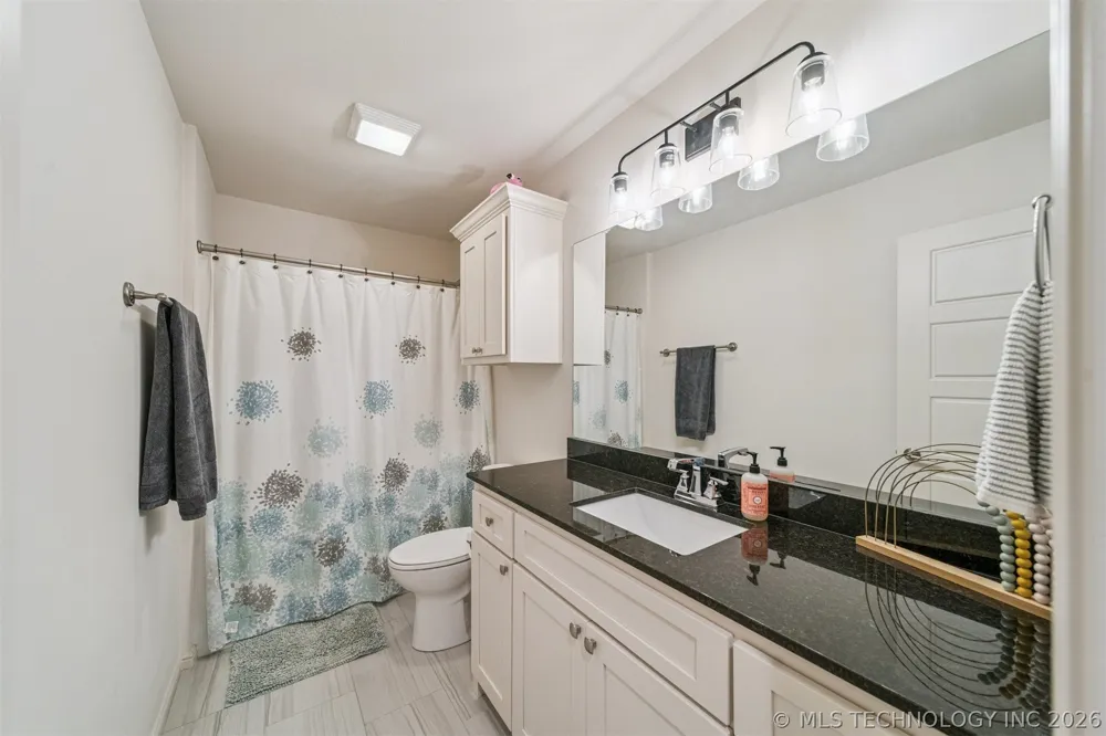 2888 Front Road Catoosa, OK 74015