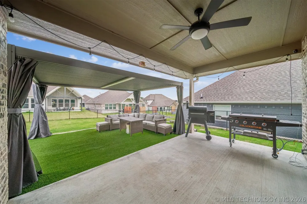 2888 Front Road Catoosa, OK 74015