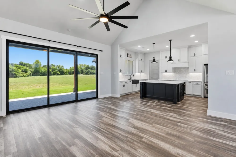 1100 Maverick Court Rio Vista, TX 76093