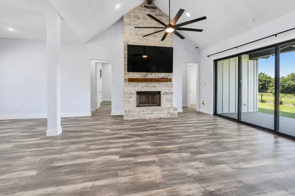 1100 Maverick Court Rio Vista, TX 76093