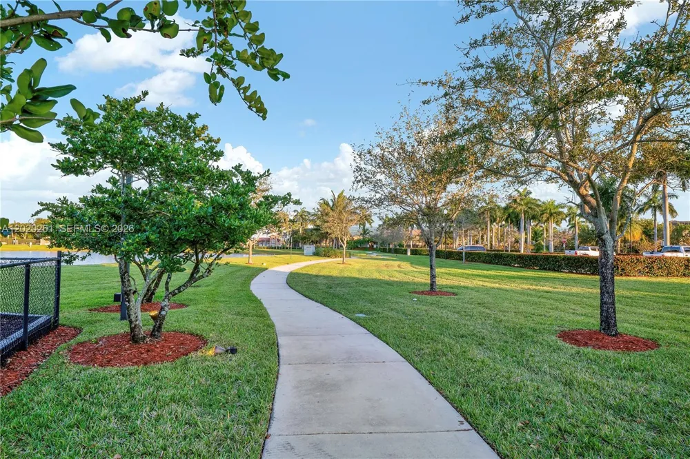 22731 SW 88th Pl #303 Cutler Bay, FL 33190