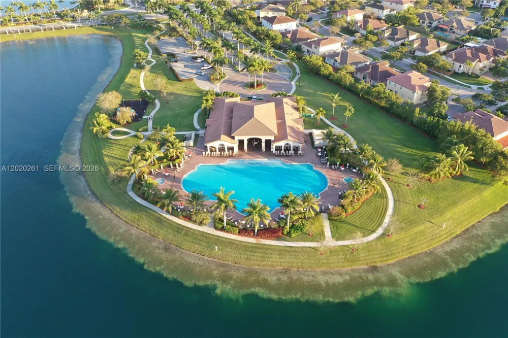 22731 SW 88th Pl #303 Cutler Bay, FL 33190
