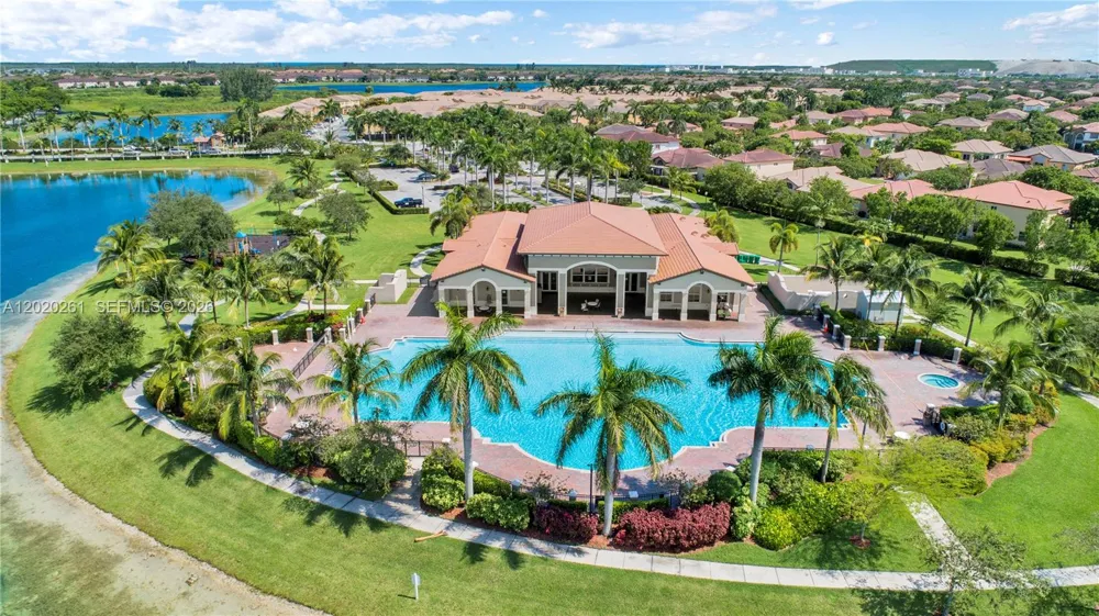 22731 SW 88th Pl #303 Cutler Bay, FL 33190