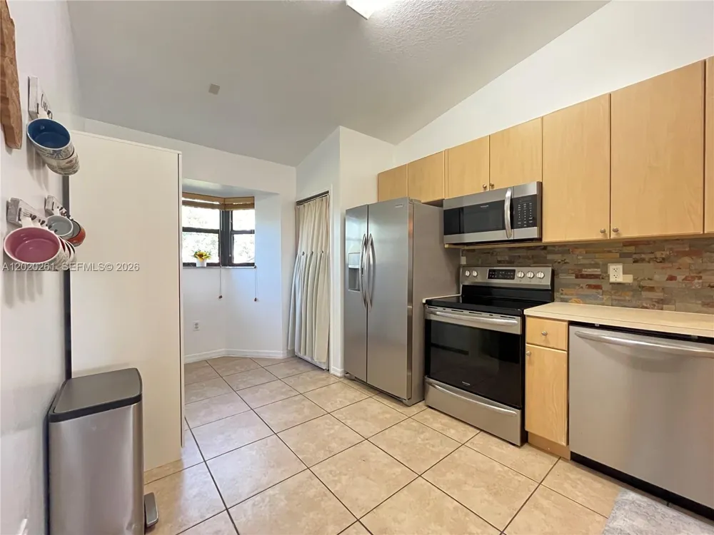 22731 SW 88th Pl #303 Cutler Bay, FL 33190