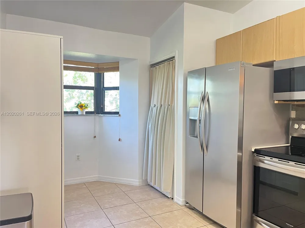 22731 SW 88th Pl #303 Cutler Bay, FL 33190