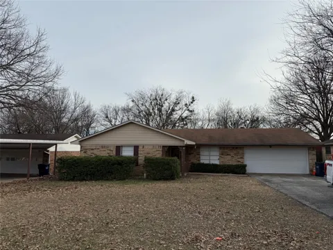 415 W Highland Drive