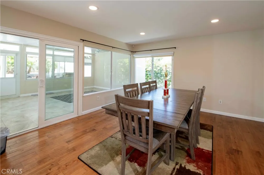 1452 GRANADA AVENUE Corona, CA 92878