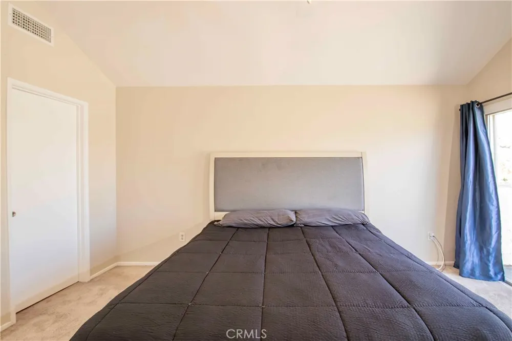 1452 GRANADA AVENUE Corona, CA 92878